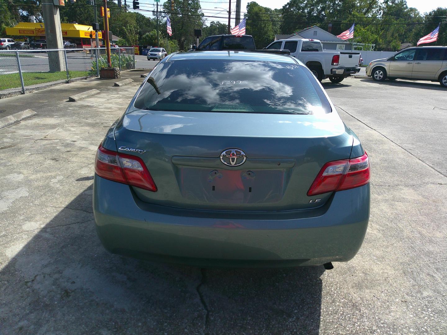 2009 GRN TOYOTA CAMRY CE; SE; LE; XL (4T4BE46K59R) , located at 1200 Cassat Avenue, Jacksonville, FL, 32205, (904) 695-1885, 30.302404, -81.731033 - Photo#5